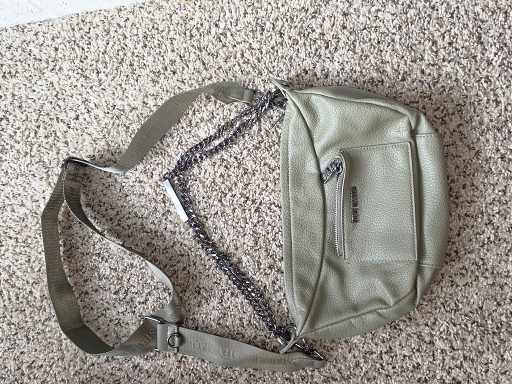 Steve Madden Sage Olive Green Like new Convertible Cross body chain strap